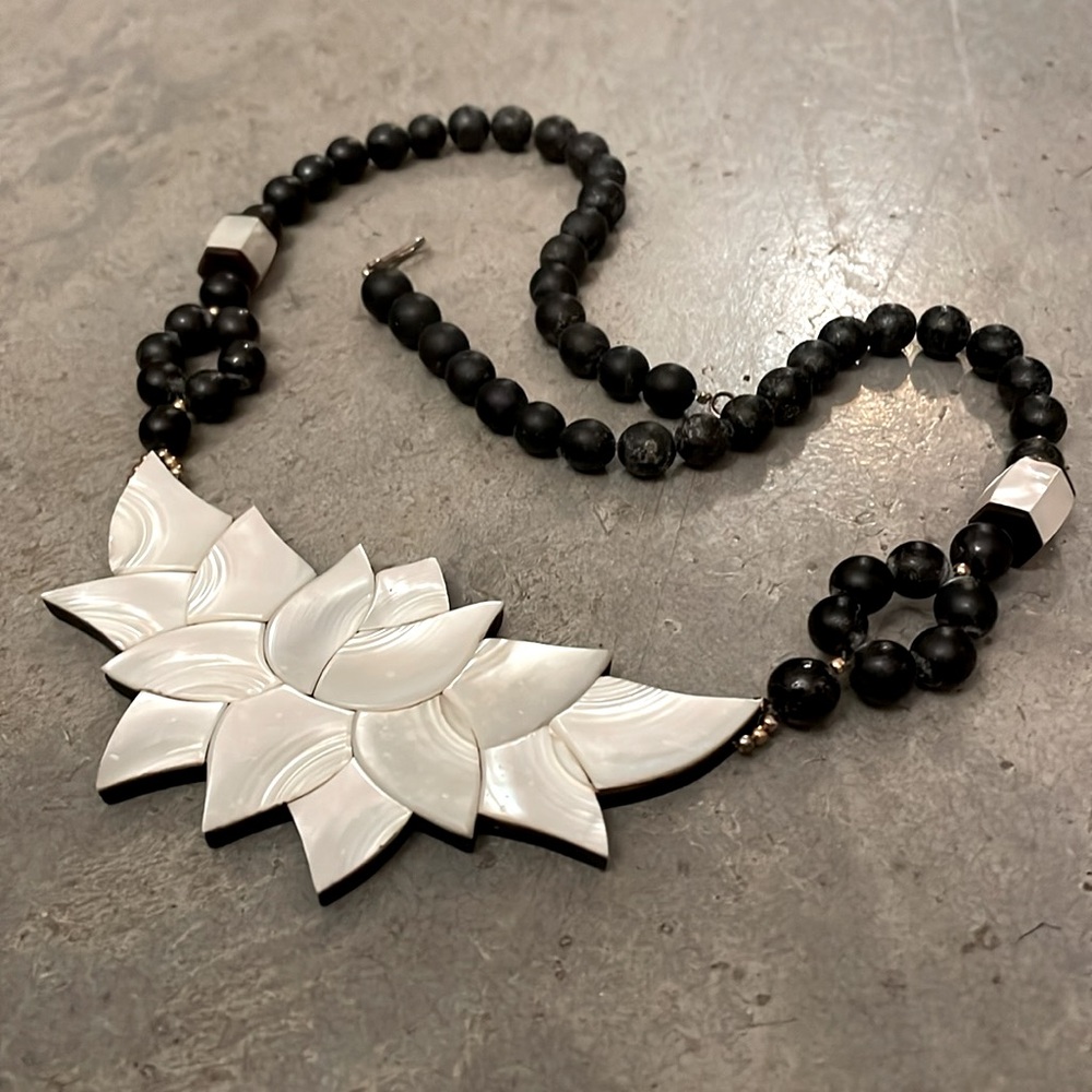Vintage boho mother of pearl abalone lotus flower necklace